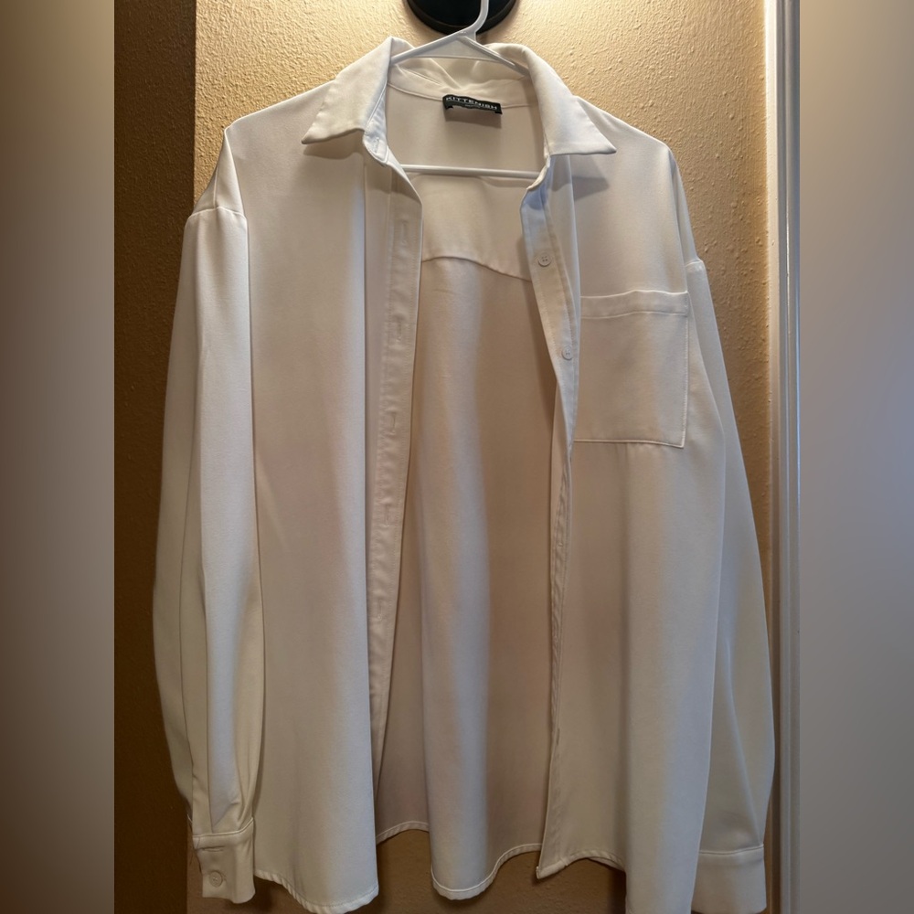 Classic White Women’s Shirt